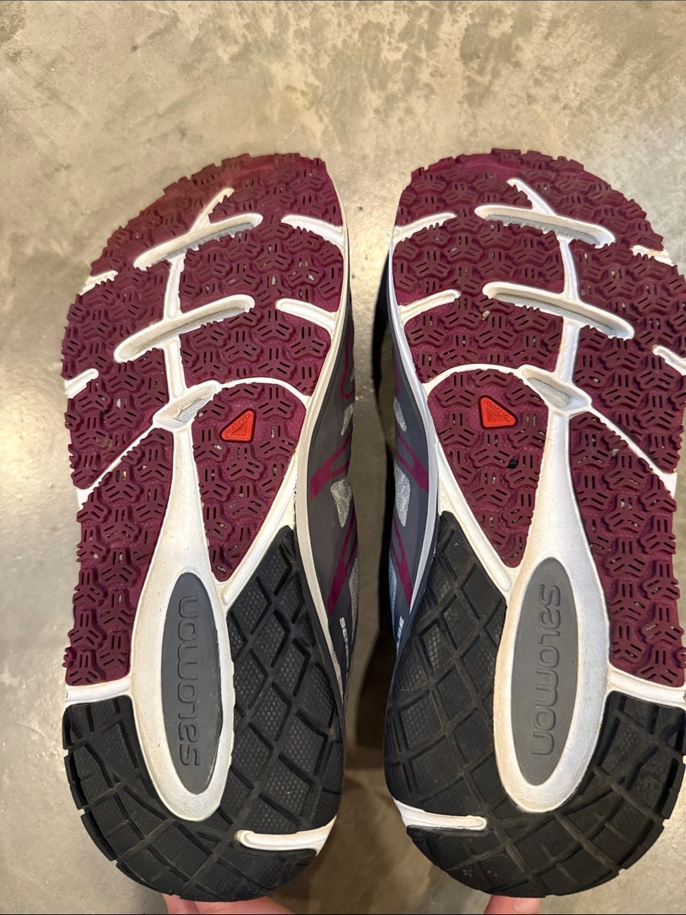 Salomon Gray Running Shoes with Burgundy Accents - Picture 3 of 3